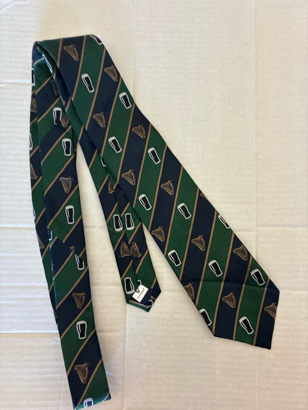 Guinness Silk Navy blue green Tie - Never Worn!
